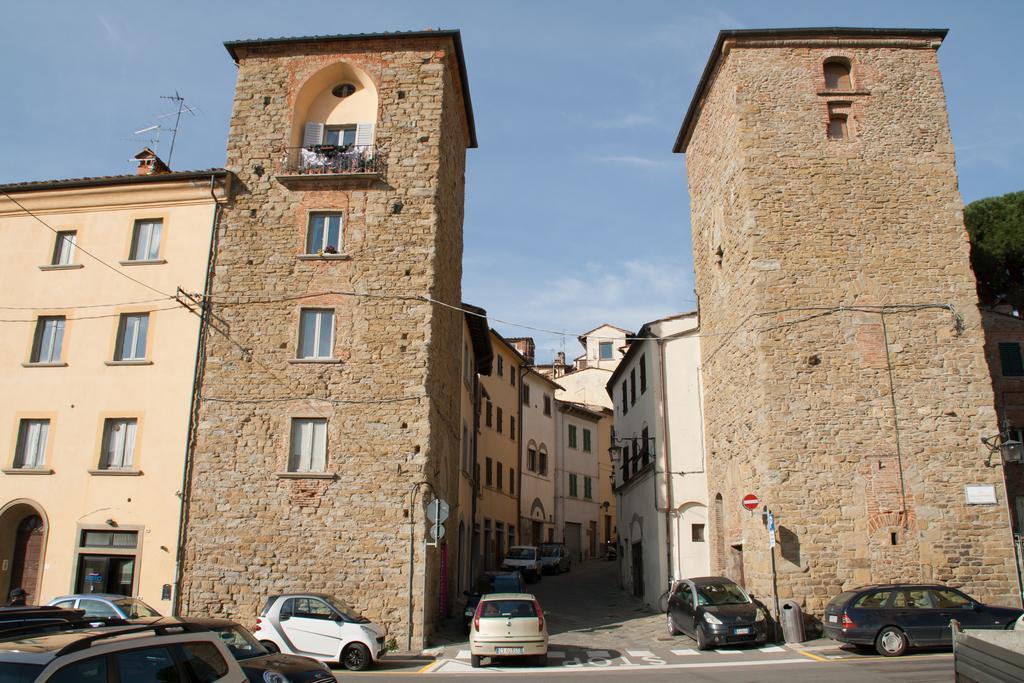 Residenza Fra Le Torri - Charme & Art Gallery Home أريتسو المظهر الخارجي الصورة