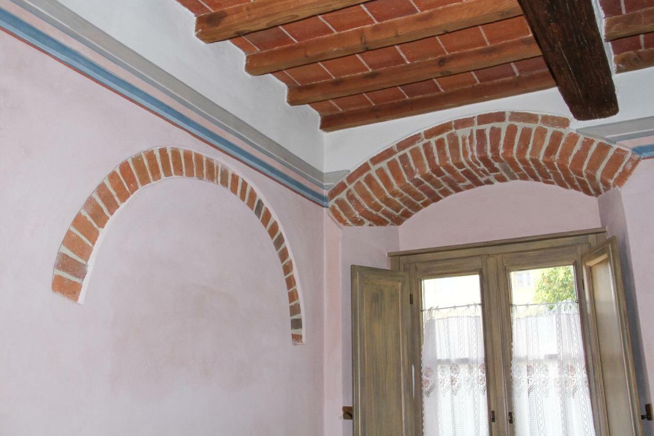 Residenza Fra Le Torri - Charme & Art Gallery Home أريتسو المظهر الخارجي الصورة